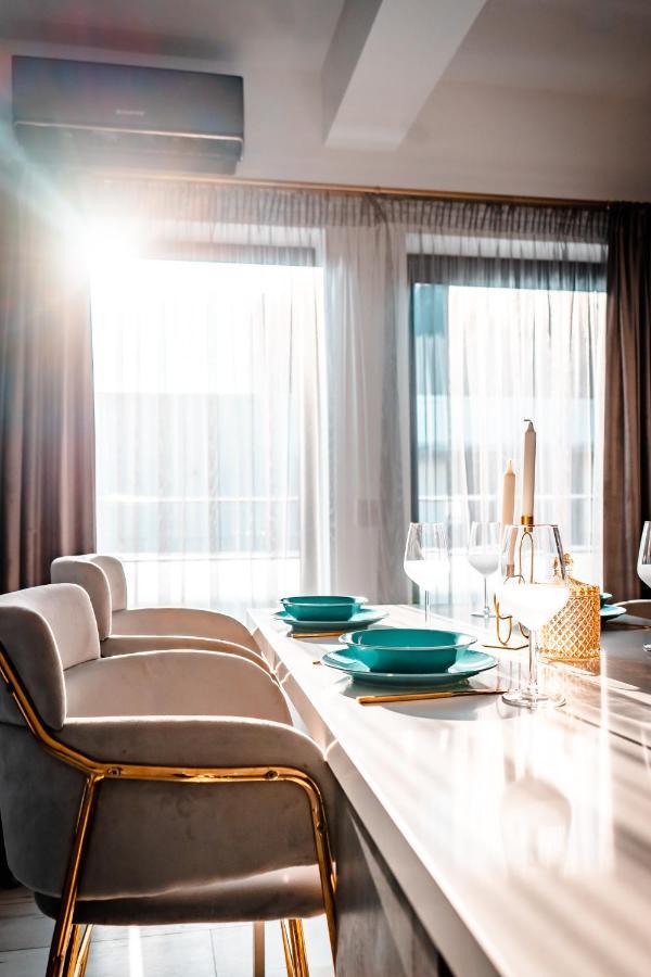 Luxury Family With Private Parking And Forest View Timisoara