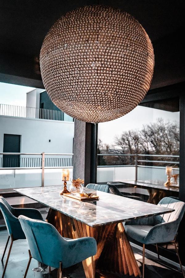 Luxury Family With Private Parking And Forest View Apartment *