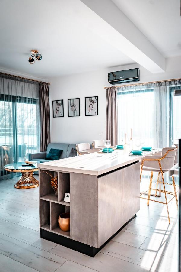 Luxury Family With Private Parking And Forest View *