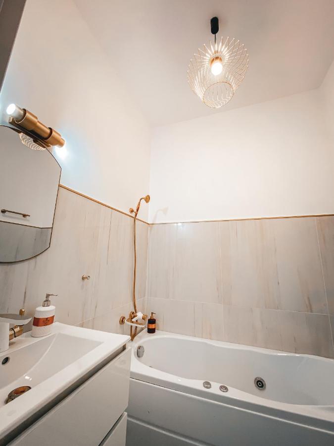 Luxury Family With Private Parking And Forest View * Timisoara